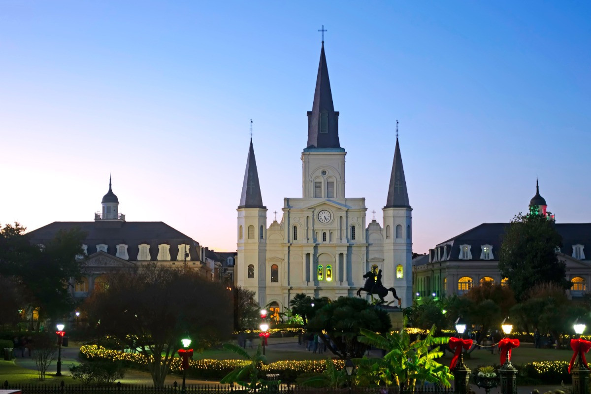Experience Fall Walking Tours